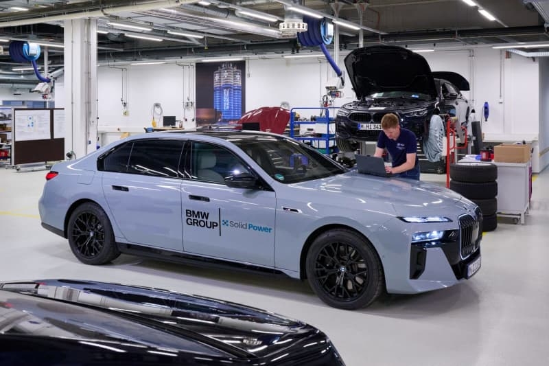 BMW i7 gets efficiency-boosting solid-state battery in latest tests