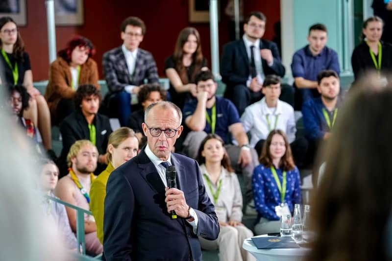 Merz rejects report that he seeks state of emergency over migration