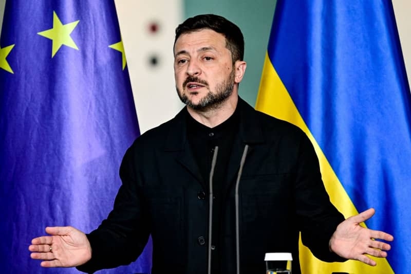 Zelensky urges greater international pressure on Russia