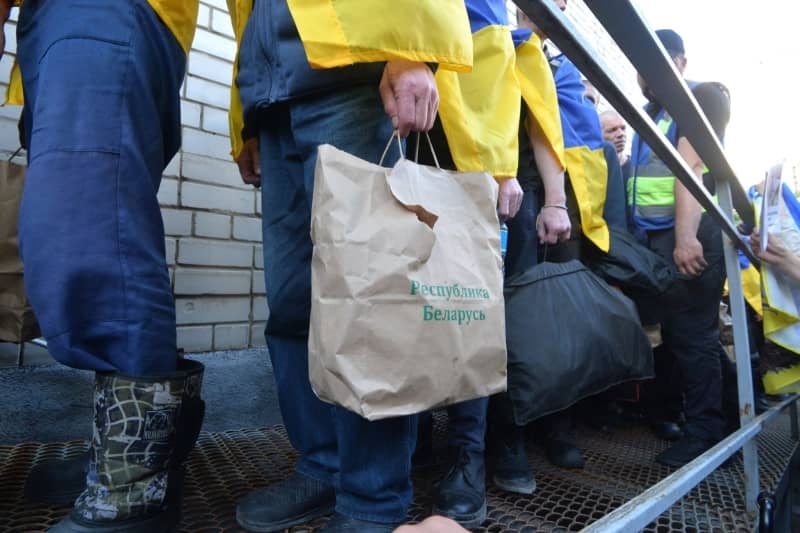 Russia and Ukraine exchange another 307 prisoners in major swap deal