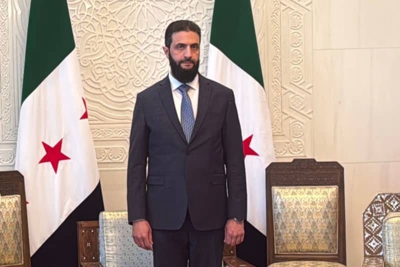 Key anti-Assad groups pledge support for Syria's new administration