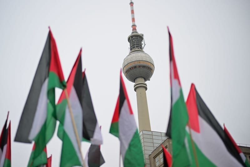 Sources: Dozens of activists denied entry to Egypt for march to Gaza