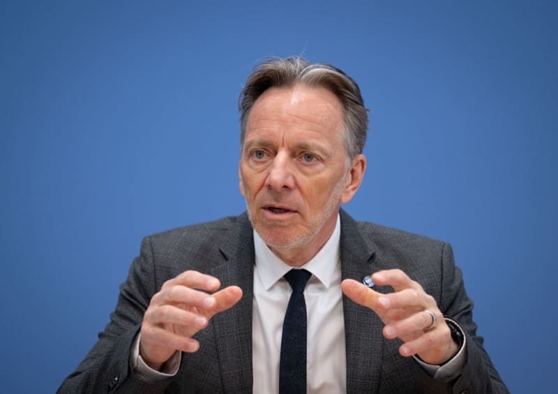 German police chief warns of rising right-wing youth radicalization