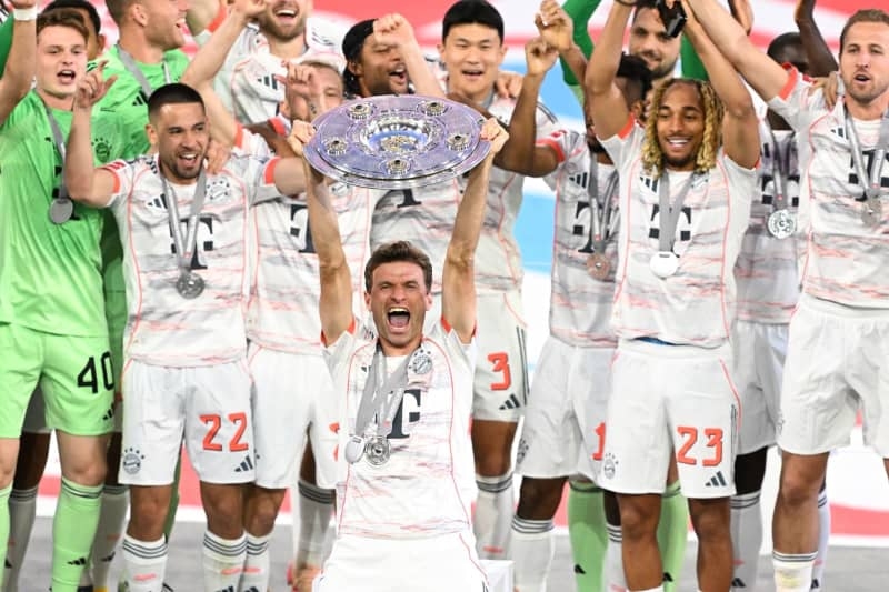 Bayern's Müller considering MLS move but nothing decided yet
