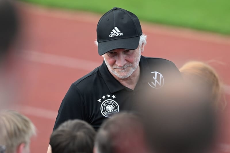 Germany team director calls for better performance against France