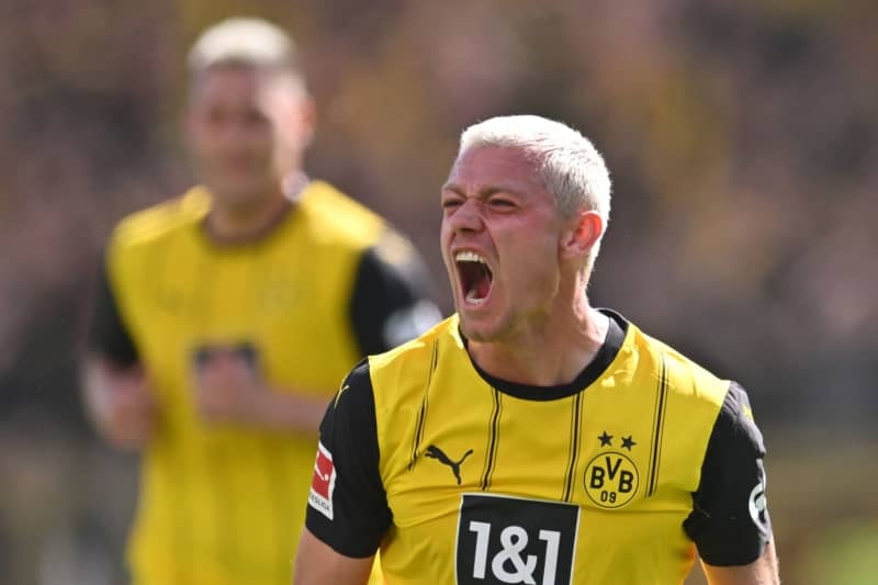Dortmund crash Alonso farewell with 4-2 in Leverkusen; Frankfurt held