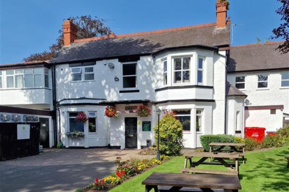 'Must visit' West Midlands social club with own brewery is UK's best