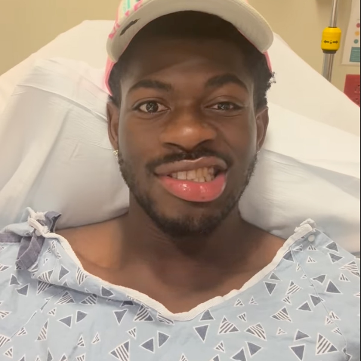Lil Nas X Shares Update on Partial Facial Paralysis