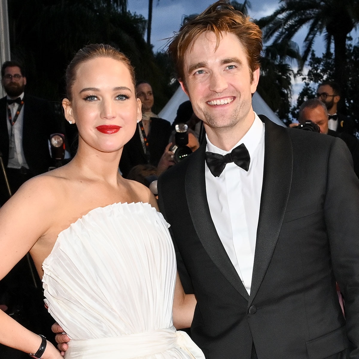 Jennifer Lawrence & Robert Pattinson Share Secret to Their Sex Scenes