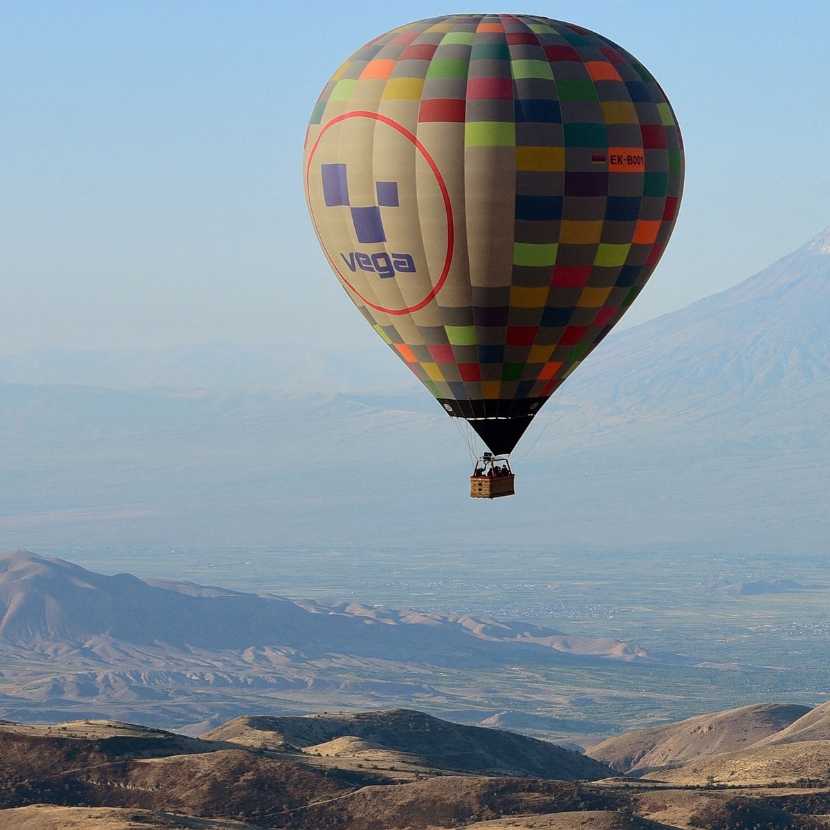 8 Dead, 13 Injured After Hot Air Balloon Crash in Brazil