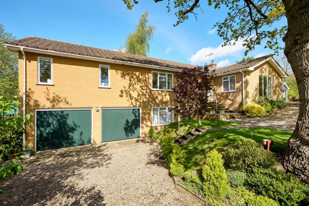 Versatile home with annexe for sale at £700,000