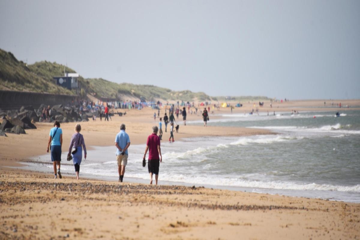Three children swept out to sea off popular beach