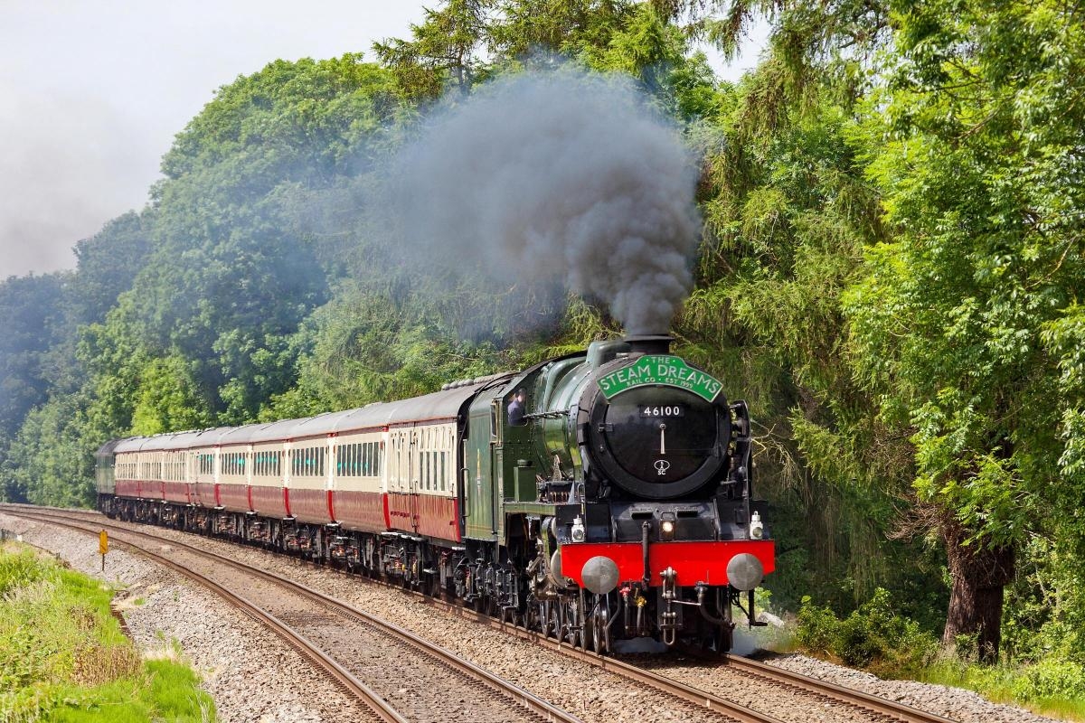 Tickets selling fast as unique steam train day-trip sets off from Southend this year