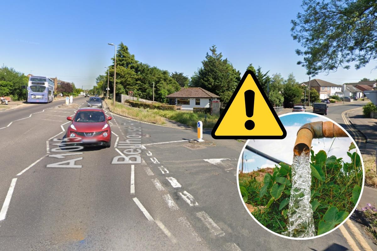 Water works and temporary traffic lights disrupt south Essex traffic