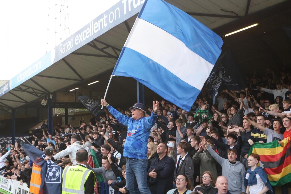 Shrimpers boss Maher could be set for North Bank debut!