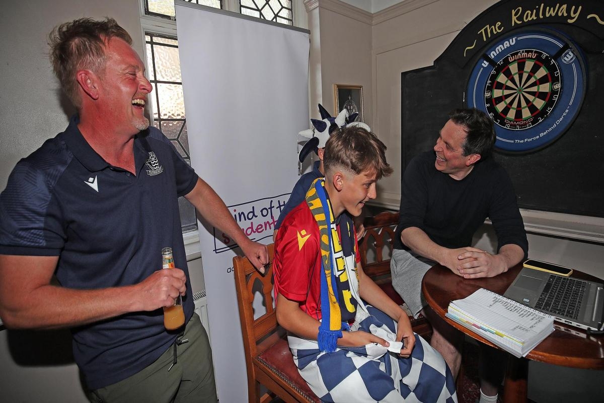 Echo reporter stages popular pre-Wembley livestream ahead of Blues' final