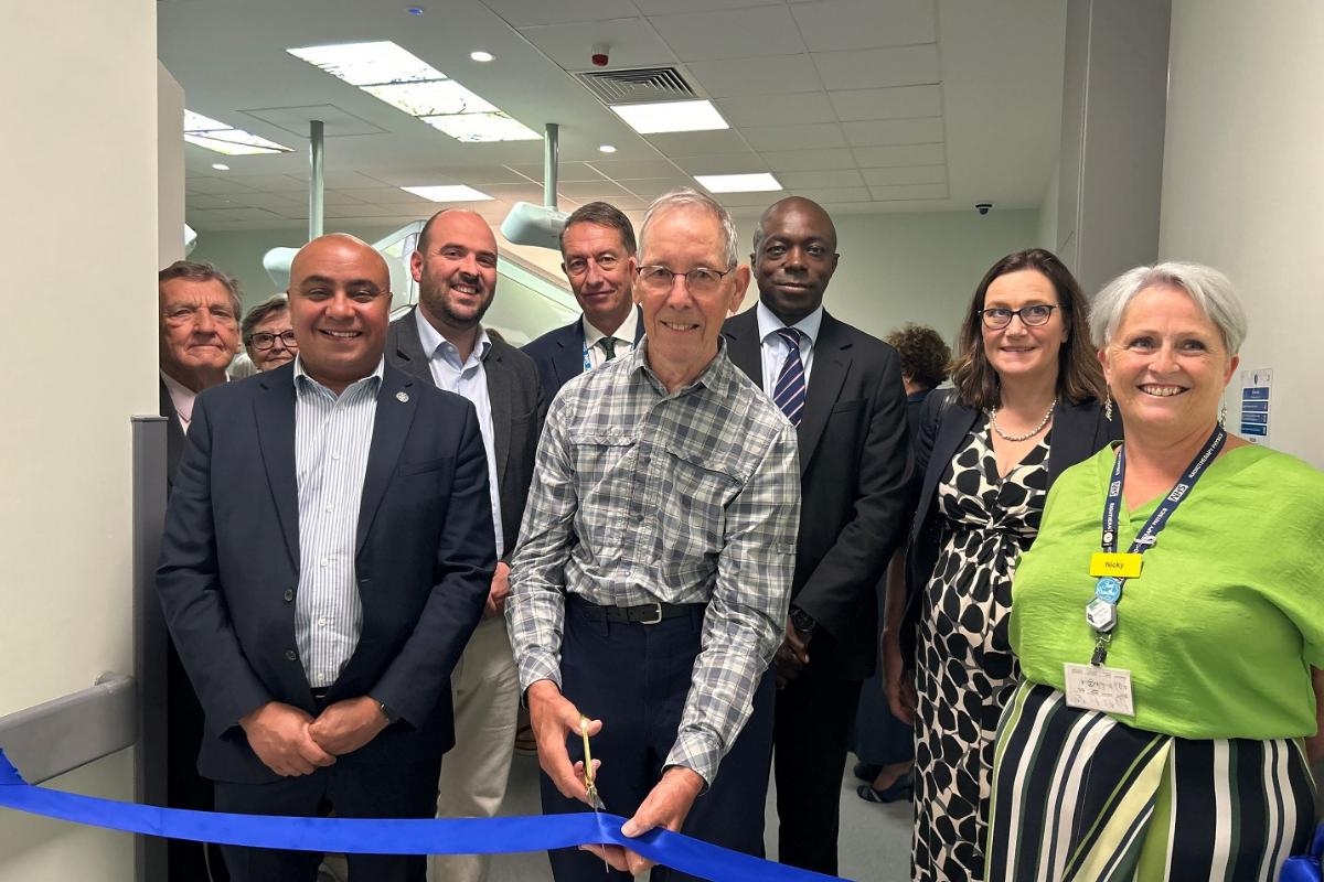 New radiotherapy machine and £5.3m extension at Southend Hospital officially opens