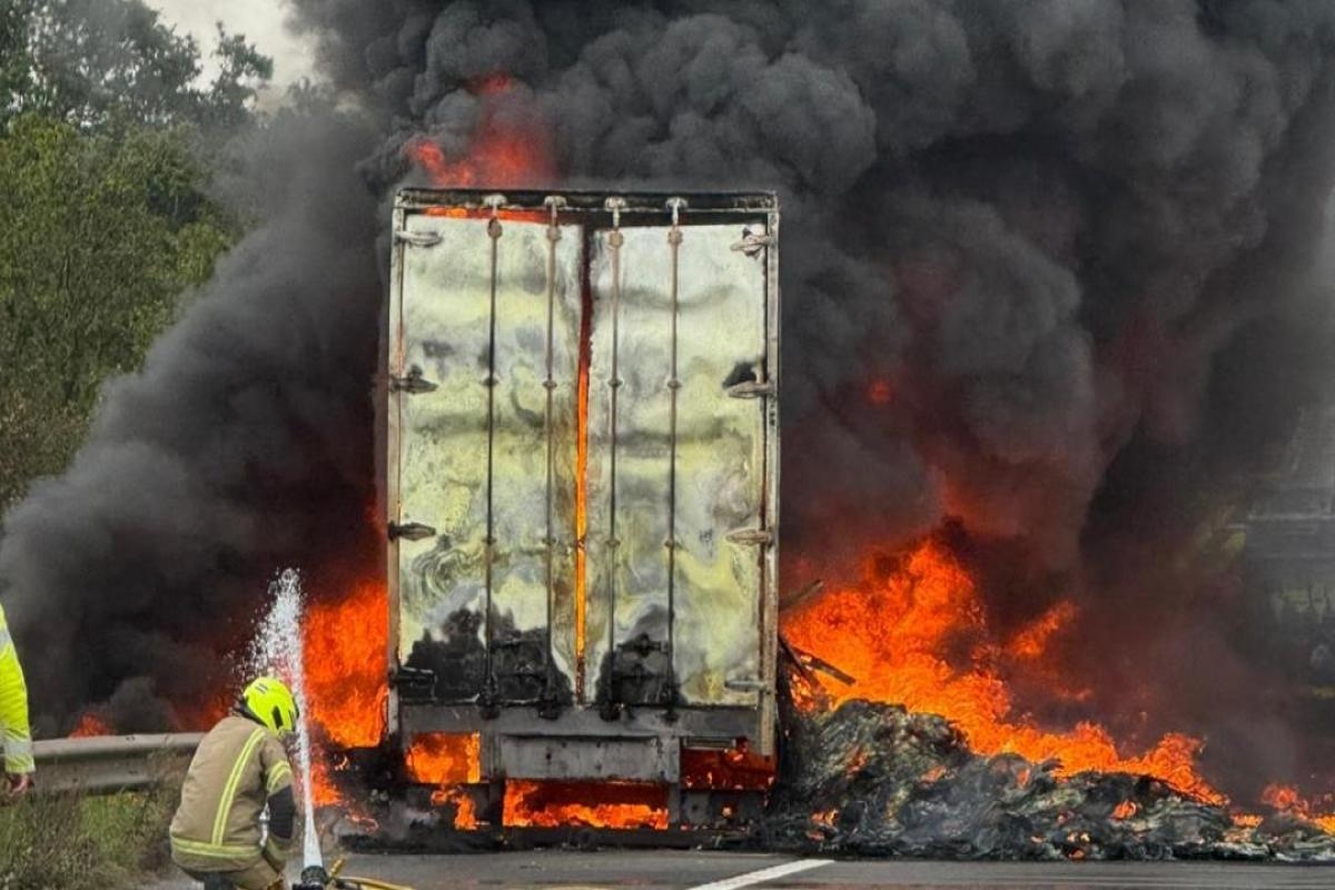 M25 lanes reopen after shocking lorry fire sparks 17-hour closure