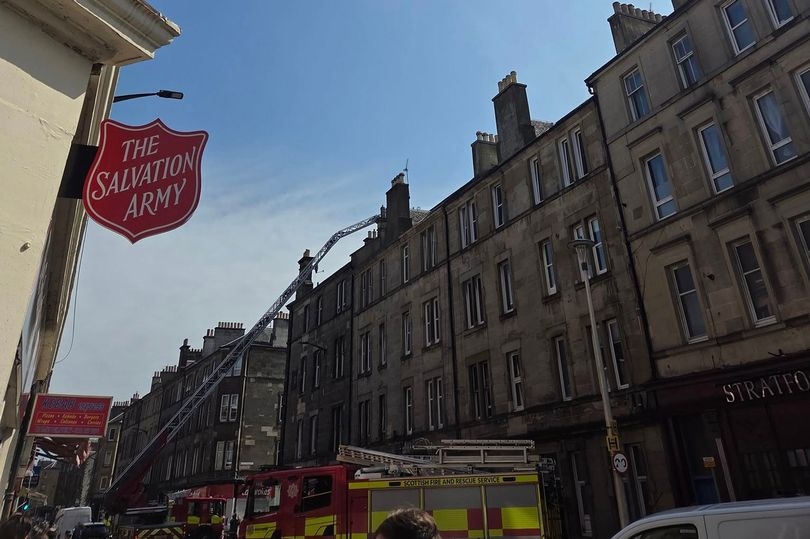 Major Edinburgh road closed as firefighters lockdown street in emergency incident