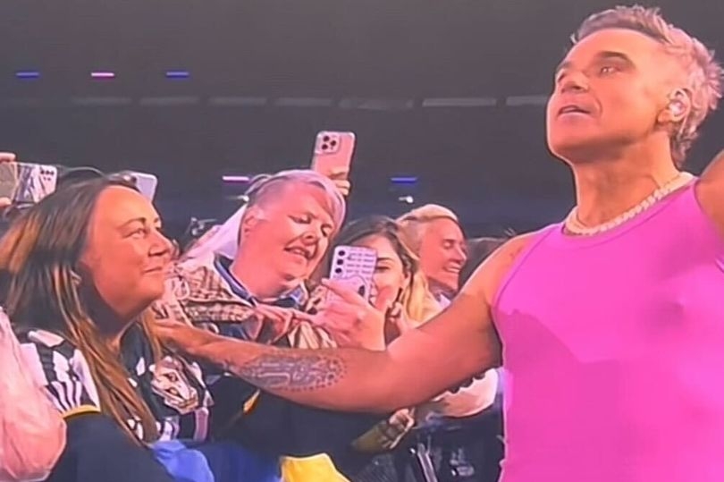 Lotto winner Jane Park makes cheeky jibe as Robbie Williams song choice divides crowd