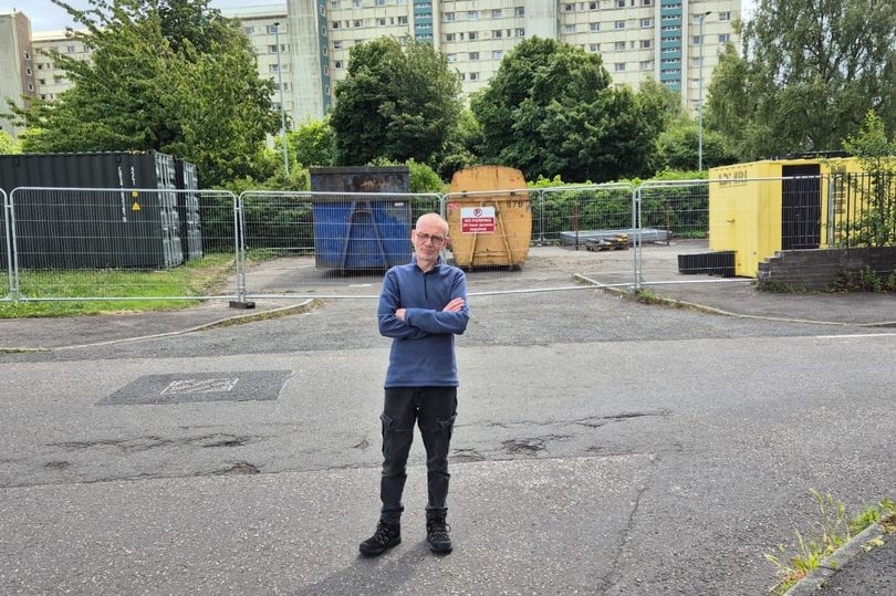 Edinburgh resident fumes after entire construction site appears outside his bedroom