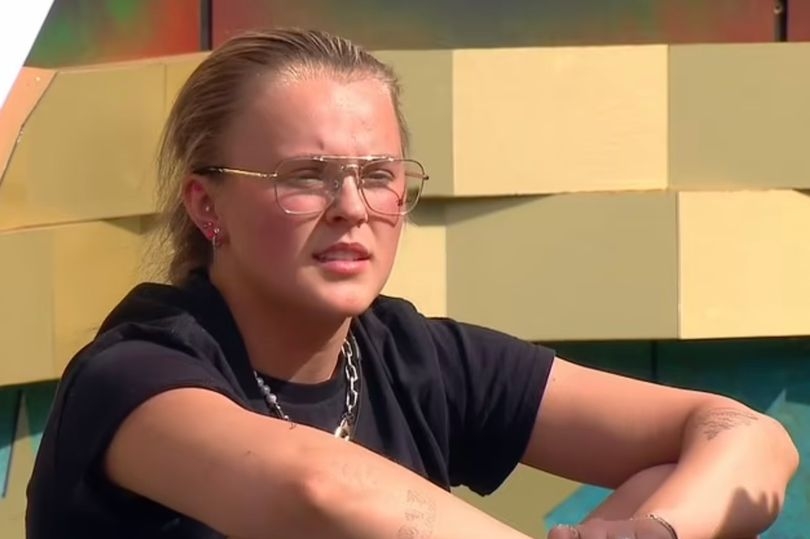 JoJo Siwa 'really analysing' cold letter from partner inside CBB house