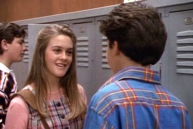 For years, 'The Wonder Years'' Fred Savage though guest star Alicia Silverstone gave him a fake phone number