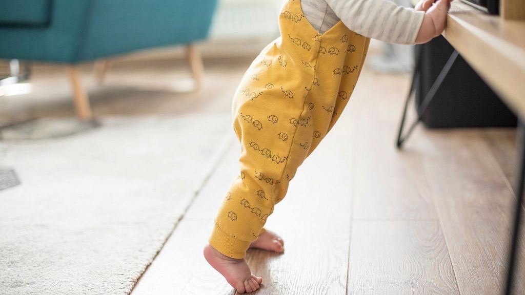 Scientists think genetics could explain how old babies are when they start walking