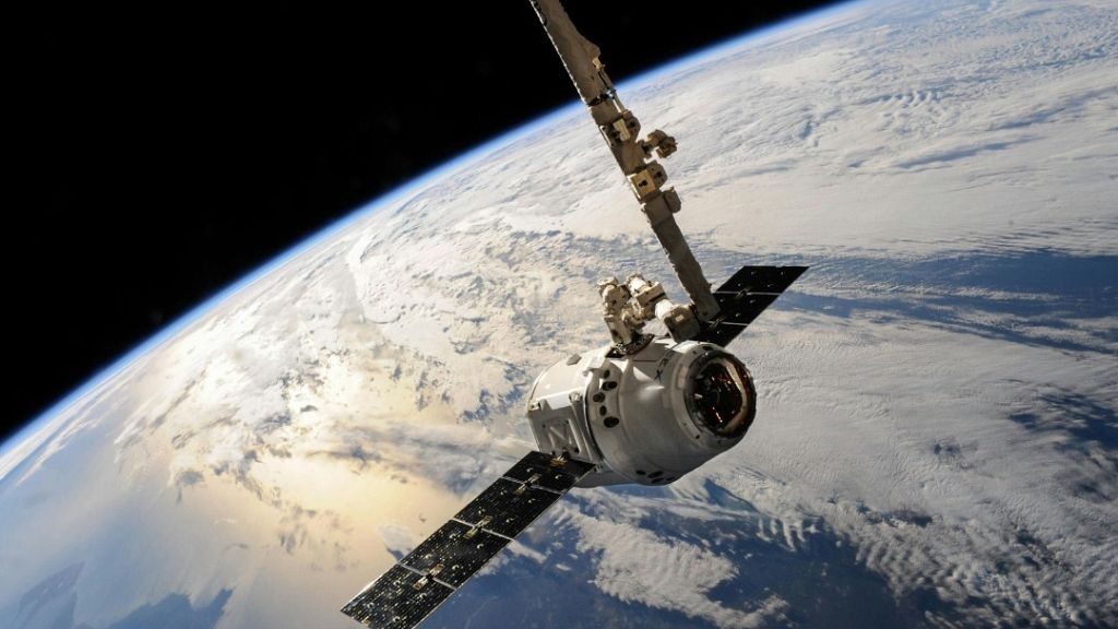 Ukraine to offer mobile phone data in partnership with Elon Musk's Starlink