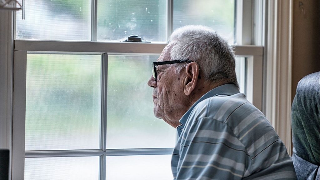 Lowering levels of bad cholesterol could cut your risk of dementia by 26%, new study claims