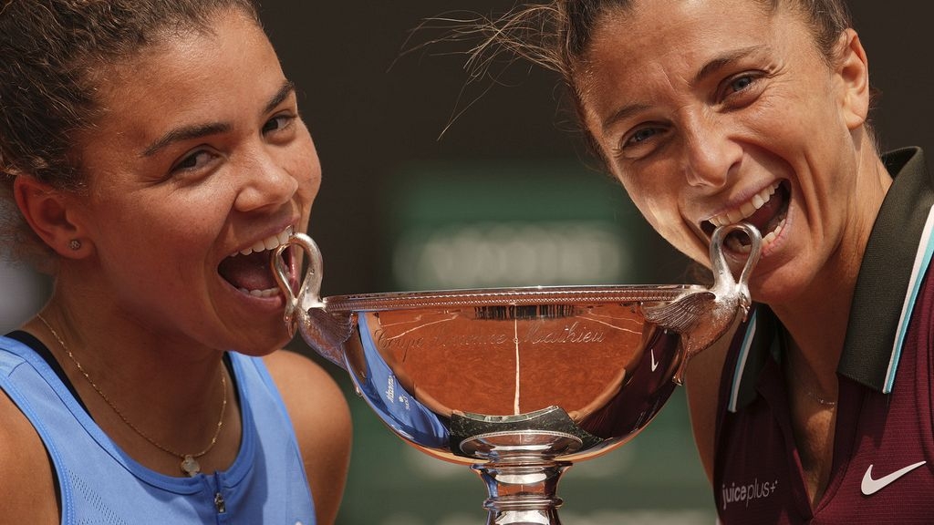 Fabulous Paolini-Errani: Italian women tennis players conquer Roland Garros