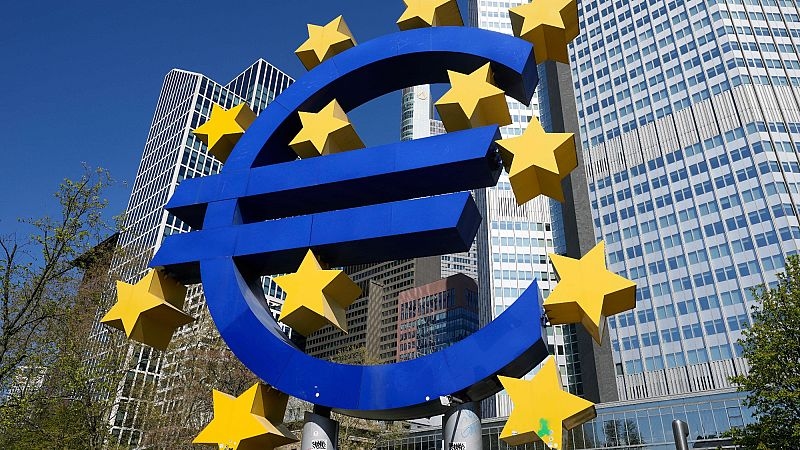 Euro heads to 4-year highs: Could it reach 1.20 or higher?