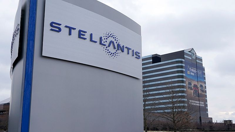 Automaker Stellantis recalls 68,000 units in France due to fire risk
