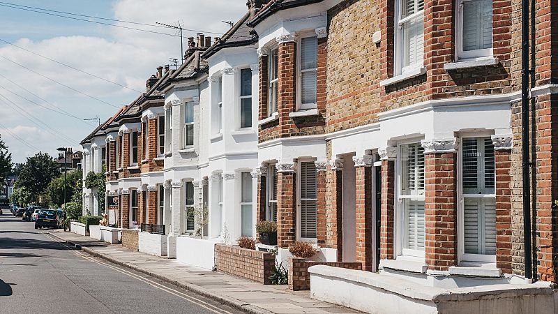 UK house price growth stays stagnant in March ahead of stamp duty hike