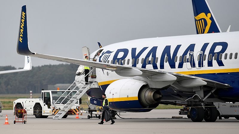 Ryanair faces turbulence as airfares decline while costs increase