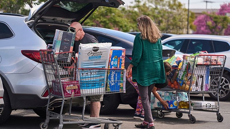 US economy falls 0.2% in the first quarter, hit by Trump's trade war