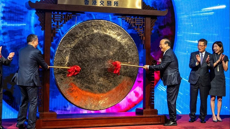 Blacklisted in the US, Chinese battery giant raises billions in Hong Kong trading debut