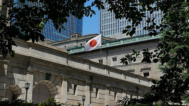 Japan's economy holds steady at half-year mark despite Trump tariffs