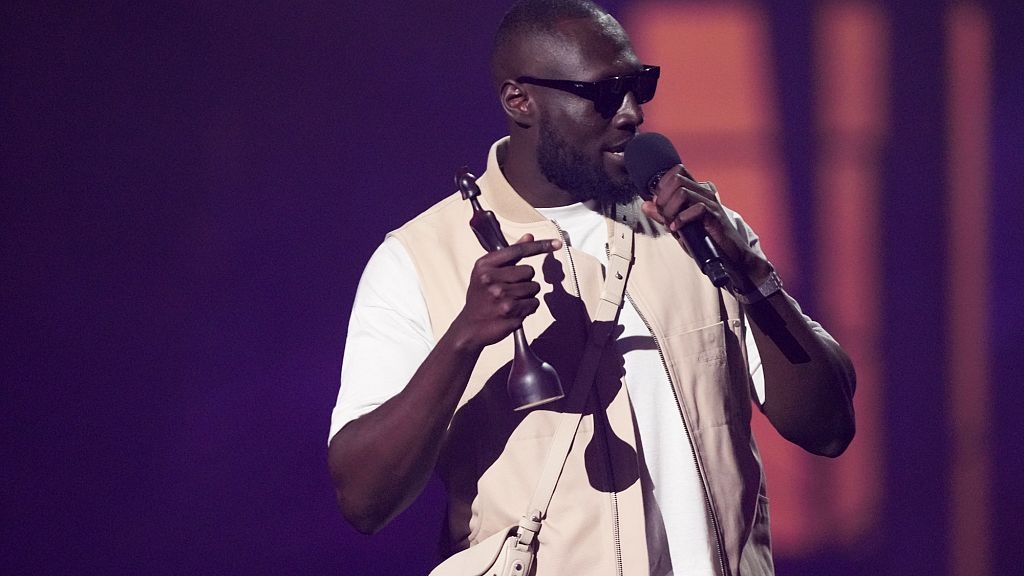 British rapper Stormzy to receive honorary degree from the university of Cambridge