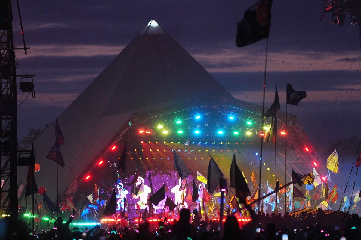 Who is the mystery Glastonbury Patchwork guest? Fans think they have figured it out