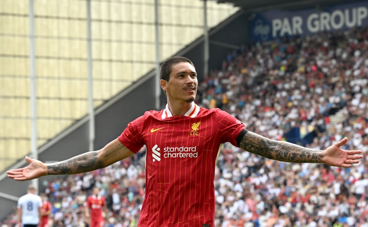 Liverpool 5-0 Stoke: Darwin Nunez hits first-half hat-trick as Florian Wirtz features in training match