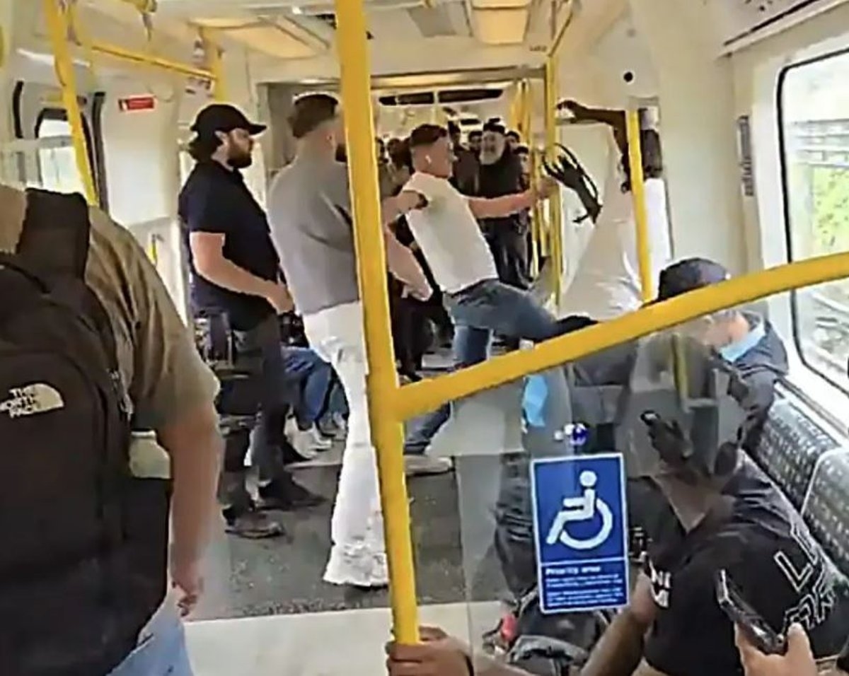Tube passengers facing arrest over ‘assault' of naked man who exposed himself in front of children
