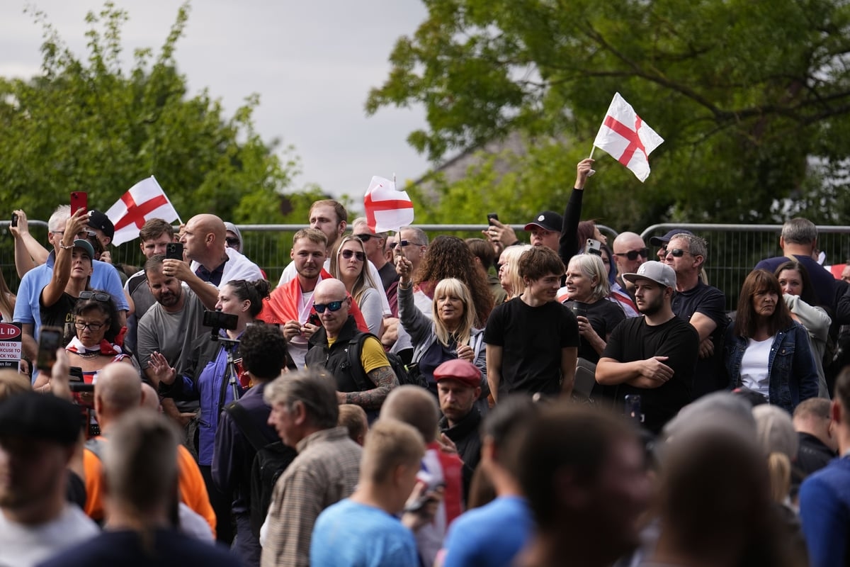 Migrant hotel protests spread as demonstration held over 'male only' plan for housing near Heathrow Airport