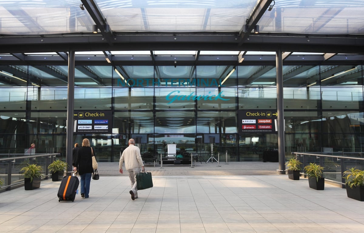 Gatwick passengers warned of severe August delays amid baggage screener strike