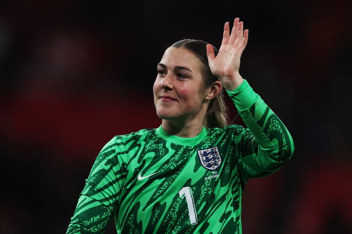Mary Earps announces shock England retirement ahead of Euros