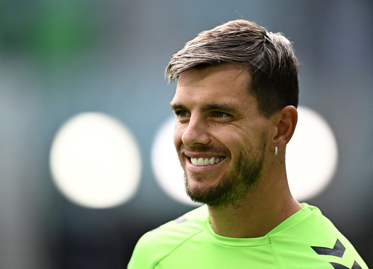Real Betis XI vs Chelsea: Predicted lineup, confirmed team news, injury latest for Conference League final today
