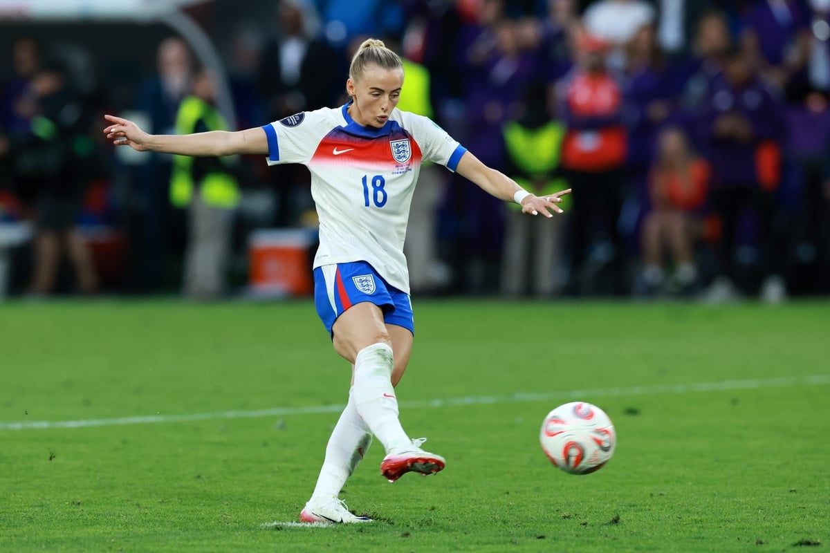"I was not missing": Chloe Kelly explains penalty routine as England retain Euro 2025 crown