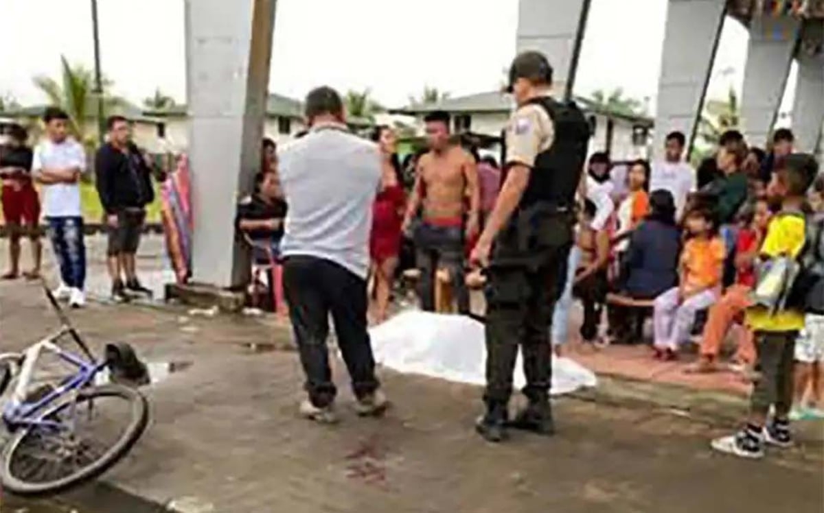 'British man' dragged out of police station and burned to death in Ecuador