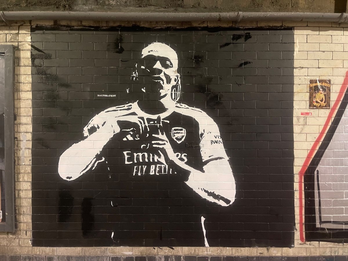 Eberechi Eze: Arsenal street artist acts fast to unveil stunning mural