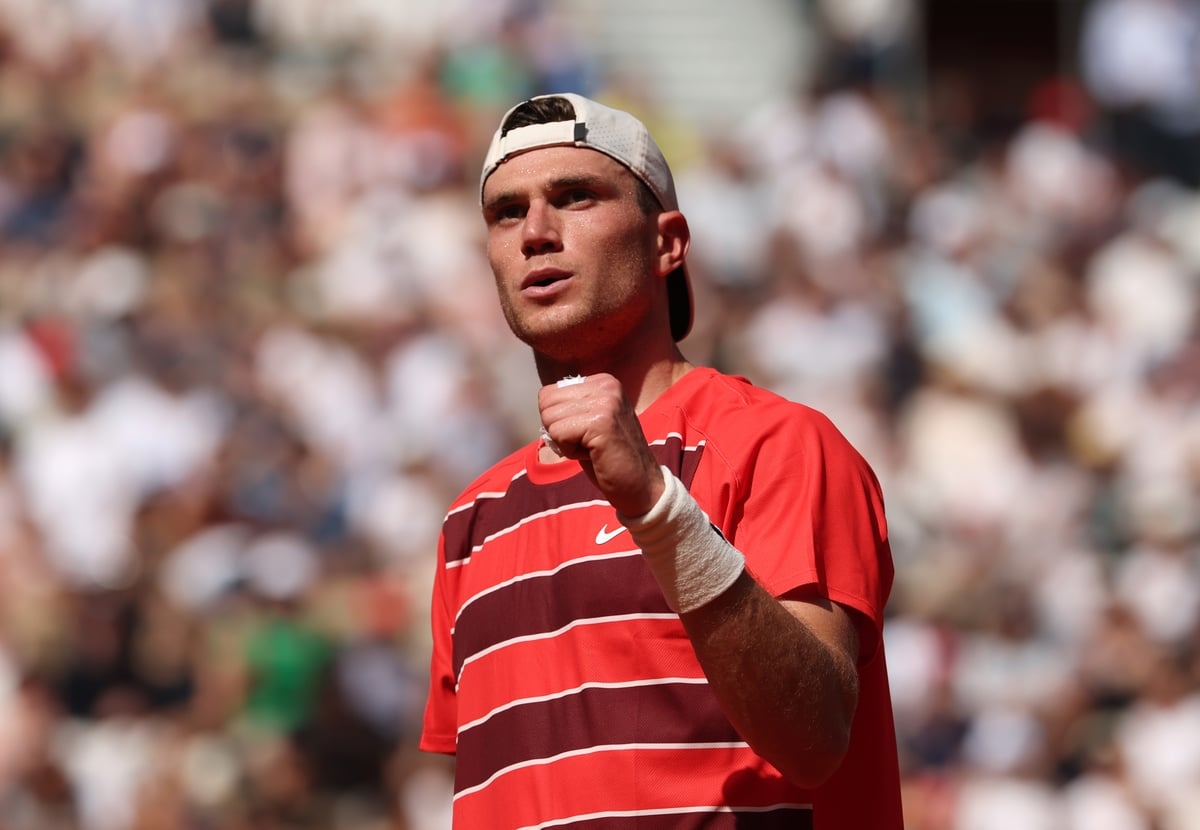 French Open: Ruthless Jack Draper cruises into fourth round with straight sets win over Joao Fonseca